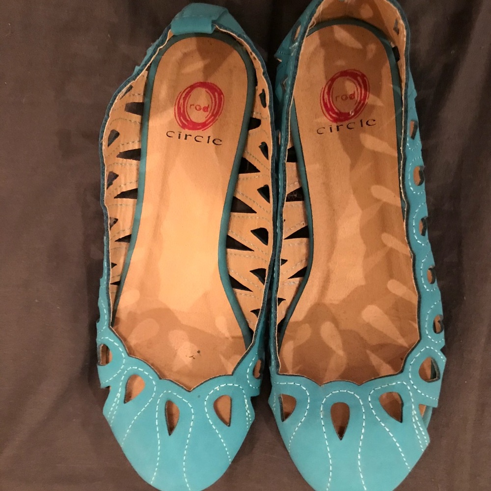 Red circle shoes. Size 7.5